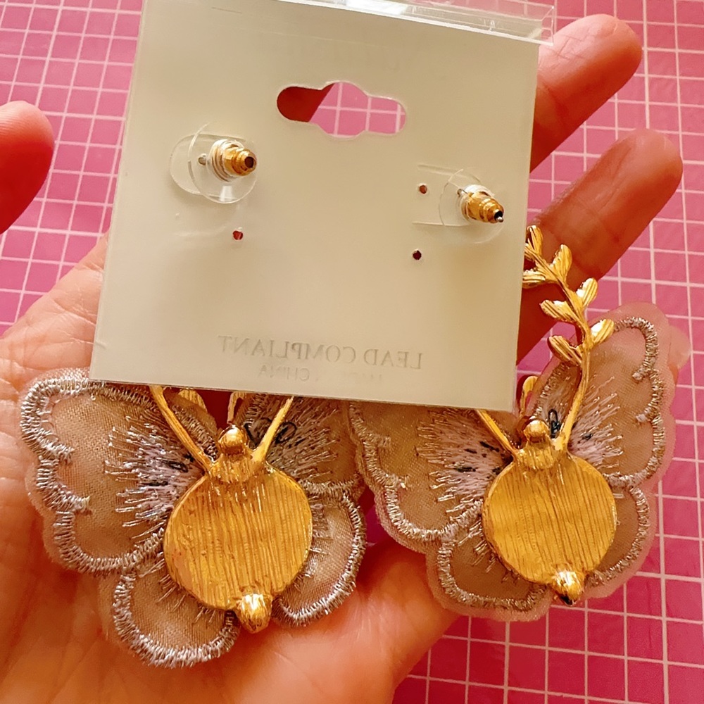 Natasha earrings - Picture 4 of 4